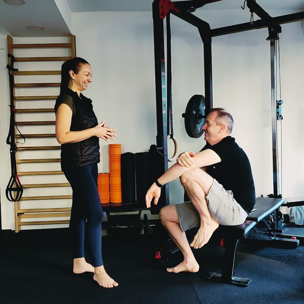 Pocsi_Angela_Konzultacio_2_kocka_600x600 Pocsi_Angela_Konzultacio_2_kocka_600x600